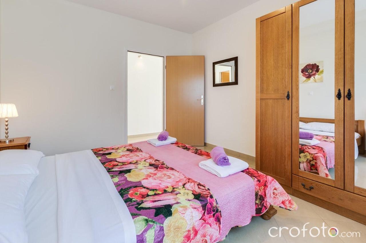 Apartmani Niko Kožino エクステリア 写真